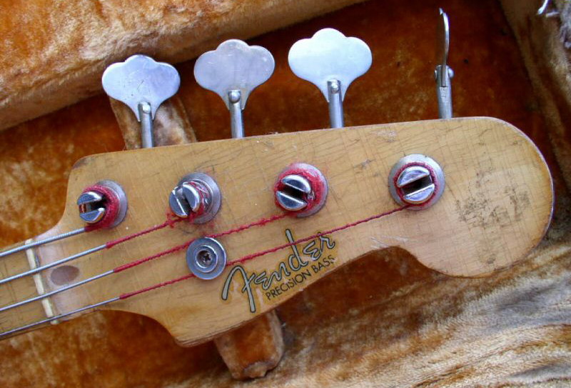 Fender Precision Bass 1958 Vintage Guitar 5.jpg